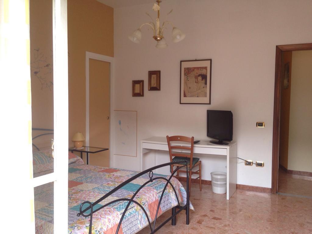 Chiavi Antiche B&B サレルノ エクステリア 写真