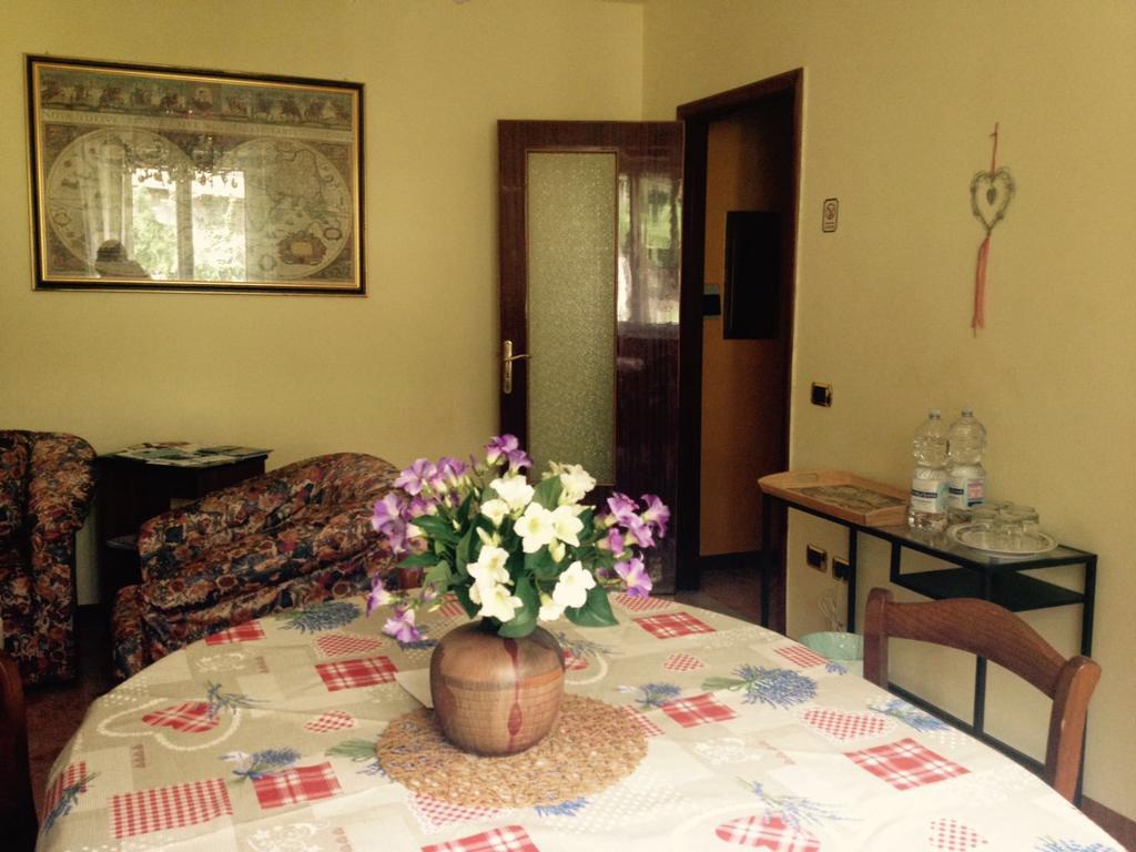 Chiavi Antiche B&B サレルノ エクステリア 写真