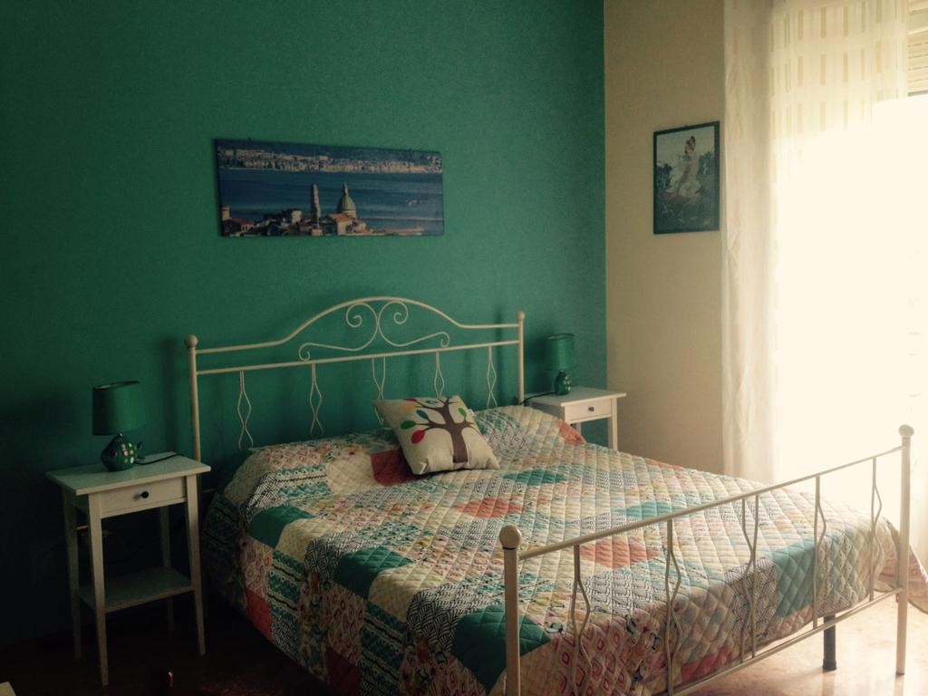 Chiavi Antiche B&B サレルノ エクステリア 写真